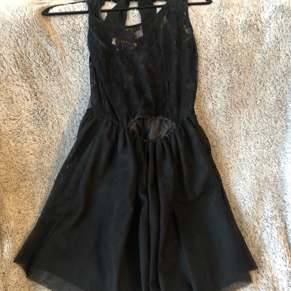 Keepsake size 6 black dress